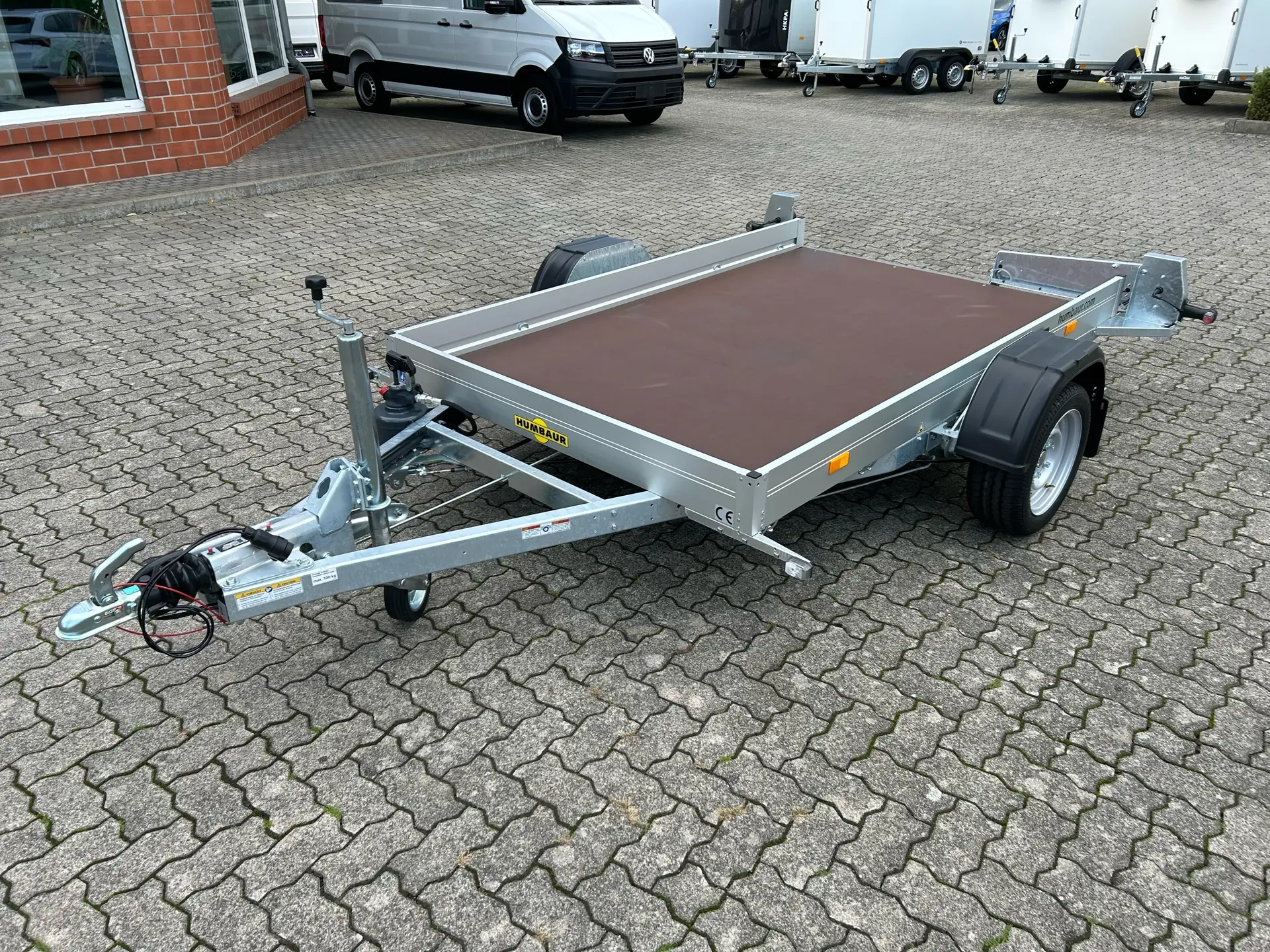 11-3.webp Remorque porte-voiture abaissable Humbaur HKT 132515 S 1350 kg – Image 1