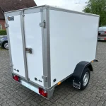 Remorque porte-voiture fermée Saris GO 256x134 1350 kg