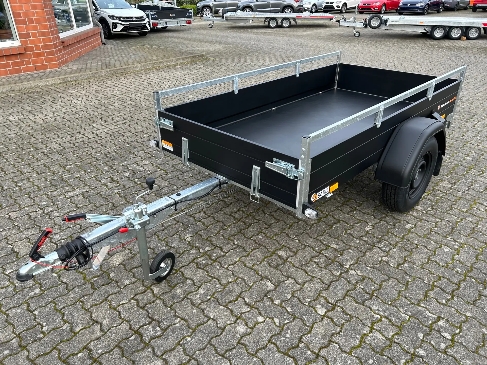 51-1.webp Remorque avec suspensions Saris McAlu Pro 255x133 1350 kg – Image 1