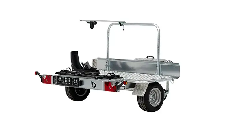 6-6.webp Remorque moto transversale Debon pour camping-car 750 kg – Image 1
