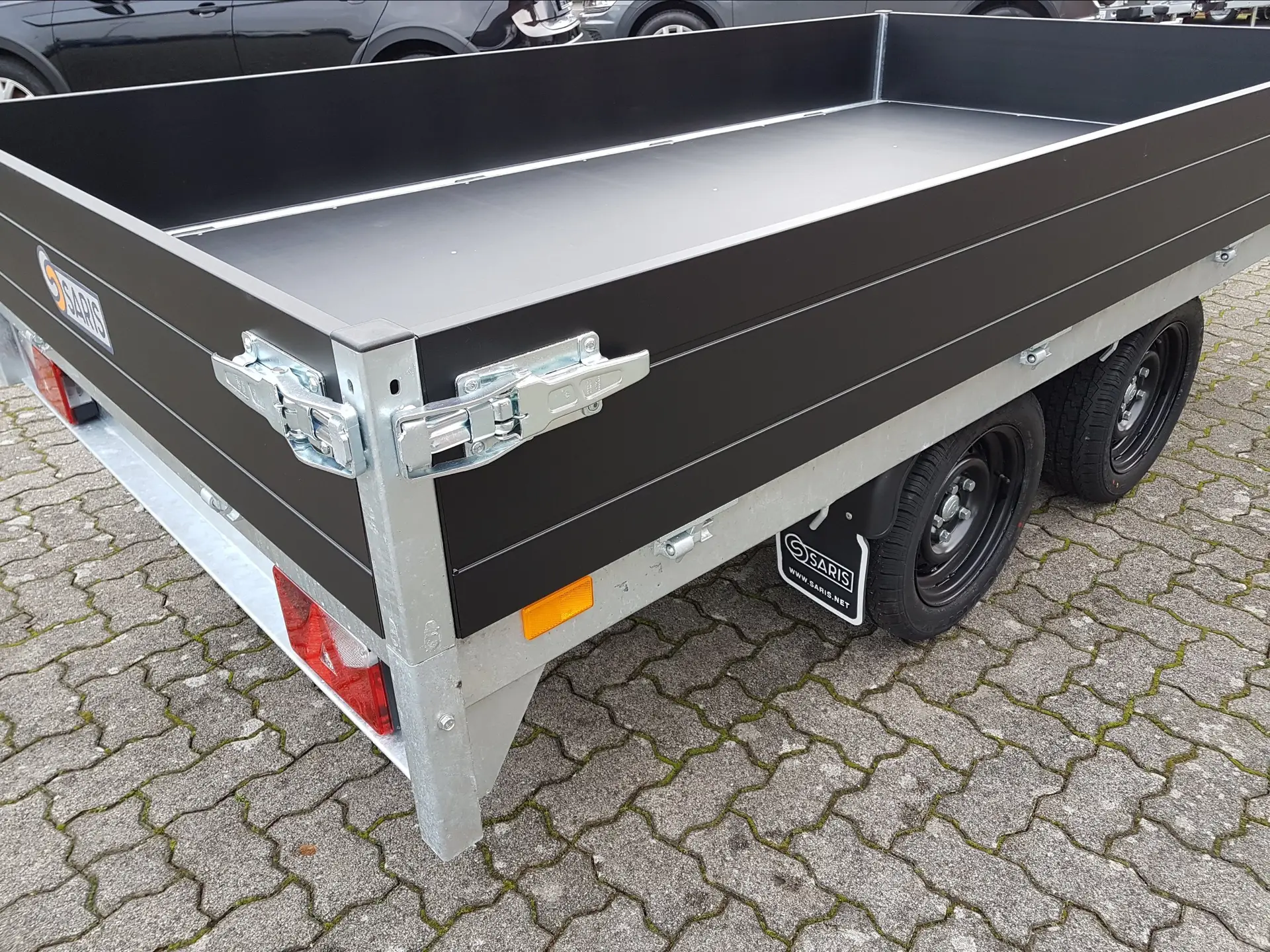 74-1.webp Remorque porte-voiture Saris PL 306x170 2700 kg – Image 1